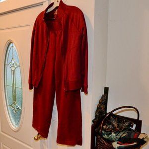 WOMAN'S JOGGING SUIT JONES OF NEW YORK MEDIUM